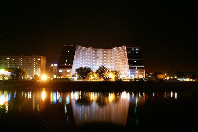 Gallery - River Palace Hotel