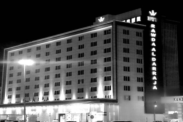 Gallery - Rawda Suites Hotel