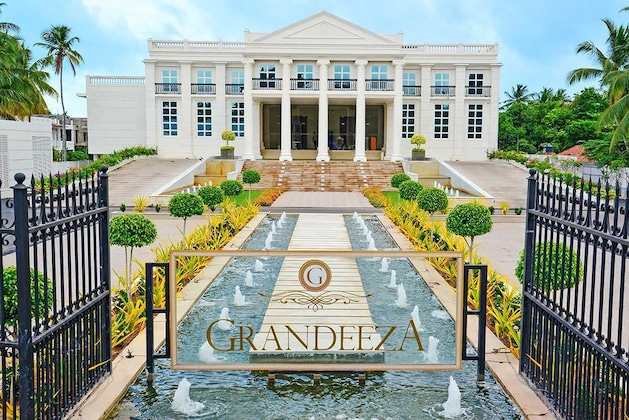 Gallery - Grandeeza Luxury Hotel