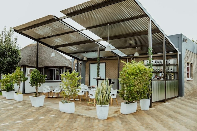Gallery - Tshiberry Bed & Breakfast