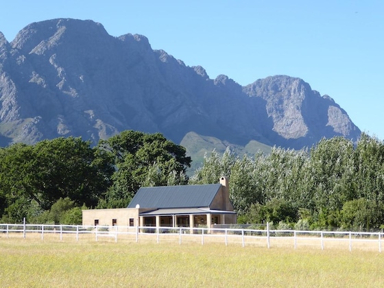 Gallery - Saddlebrook Cottage