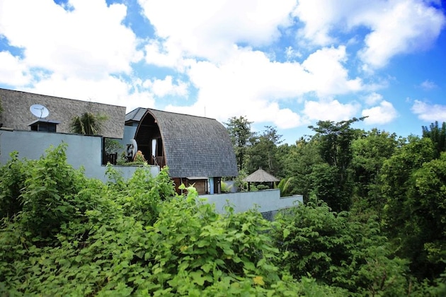 Gallery - Raja Woods Villa