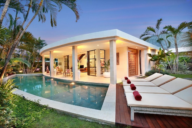 Gallery - Seminyak White Design Villa