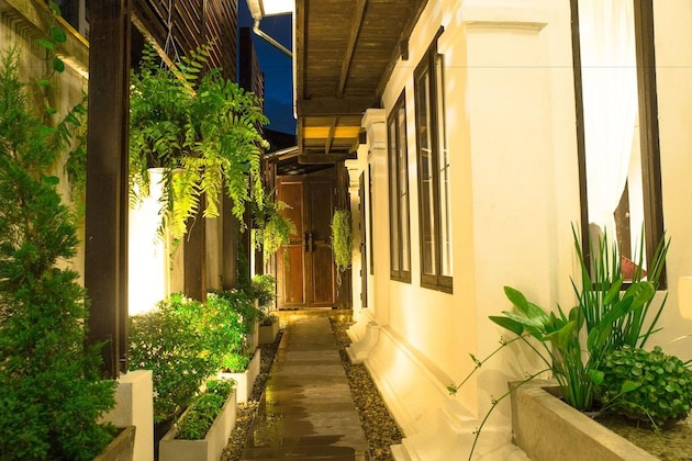 Gallery - Rachamankha Thai Villa