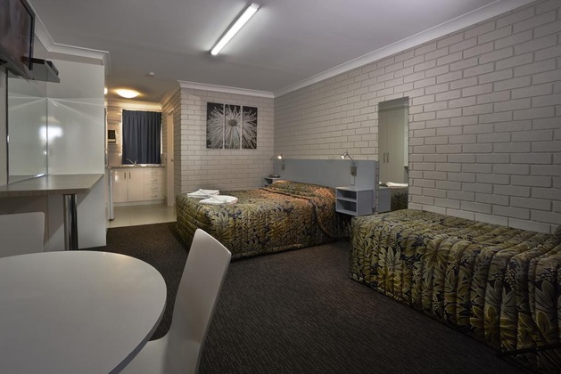 Gallery - Jefferys Motel