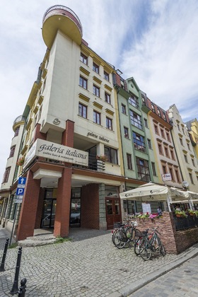 Gallery - Galeria Italiana Apartments