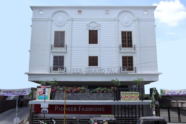 Gallery - Pioneer Grand Palace