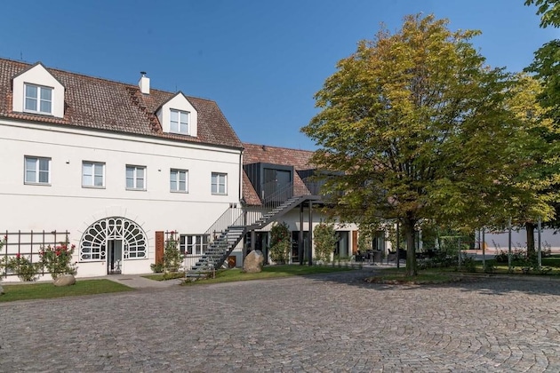 Gallery - Yard Resort
