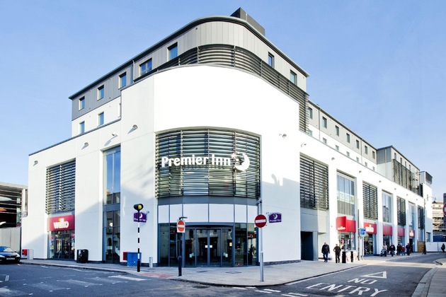Gallery - Premier Inn Cheltenham Town Centre