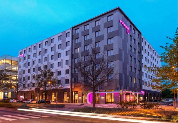Gallery - Moxy Frankfurt Airport