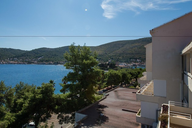 Gallery - Hotel Issa