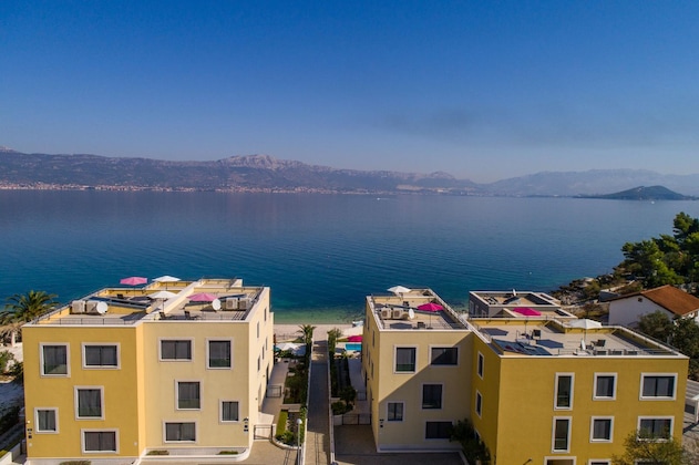 Gallery - Acadia Beach Villas & Apartments