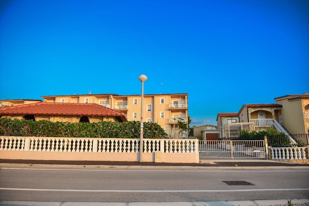 Gallery - Sunset Apartments