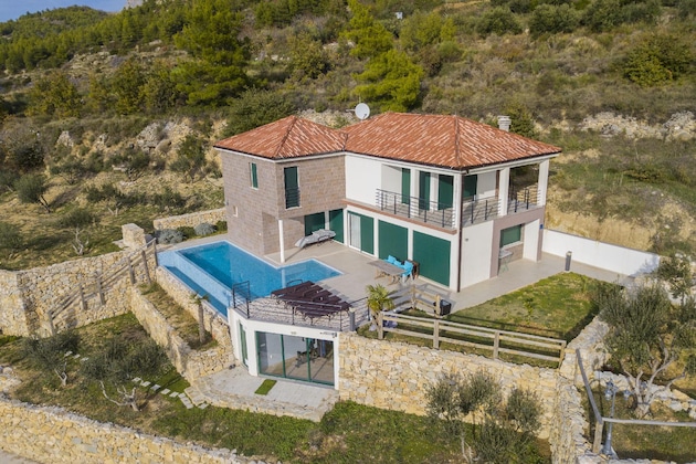 Gallery - Royal Villa