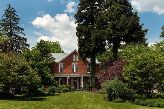 Gallery - South Court Inn