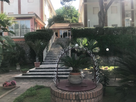 Gallery - Belvedere Club Hotel