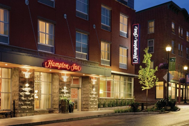 Gallery - Hampton Inn St. Albans