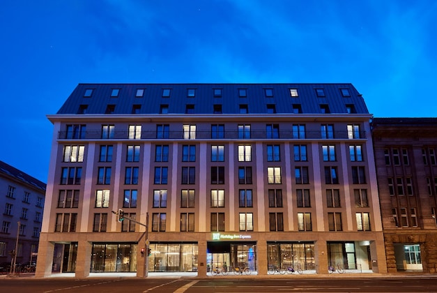 Gallery - Holiday Inn Express Berlin - Alexanderplatz By Ihg