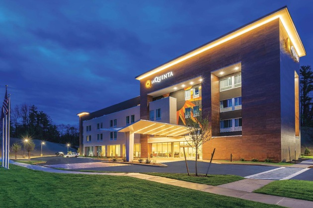 Gallery - La Quinta Inn & Suites By Wyndham Clifton Park