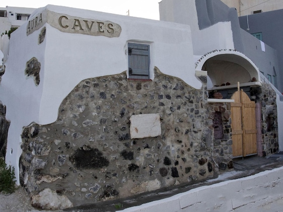 Gallery - Aura Caves