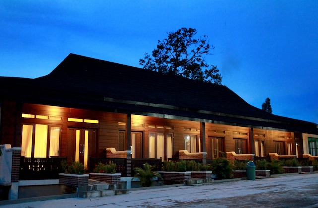 Gallery - Green Tropical Village Hotel & Resort