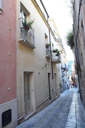 Gallery - La Corte Di Ibla