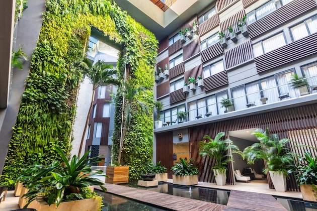 Gallery - The Fives Downtown Hotel & Residences, Curio Collection By Hilton