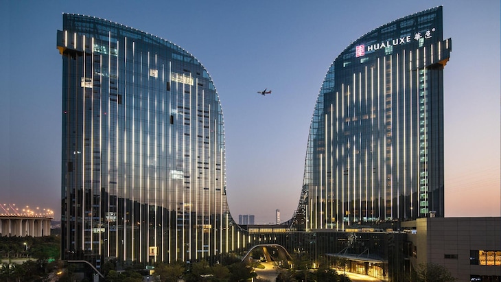 Gallery - Hualuxe Xiamen Haicang Harbour View By Ihg