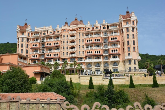 Gallery - Menada Atrium Apartments