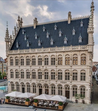 Gallery - Hotel The Fourth - Tafelrond