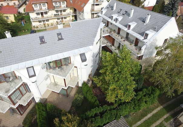 Gallery - Feng Shui Wellness Apartmanház
