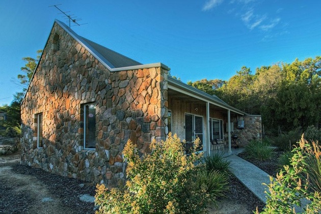 Gallery - Freycinet Stone Studio 4