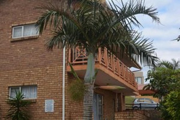 Gallery - Beachfront Cabanas