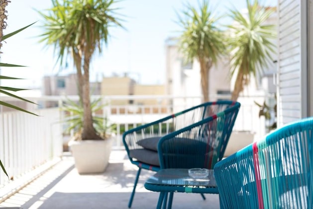Gallery - Enattica Syntagma Living
