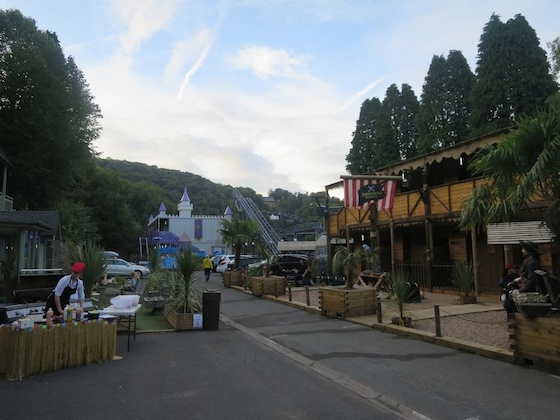 Gallery - Gulliver's Resort Matlock Bath