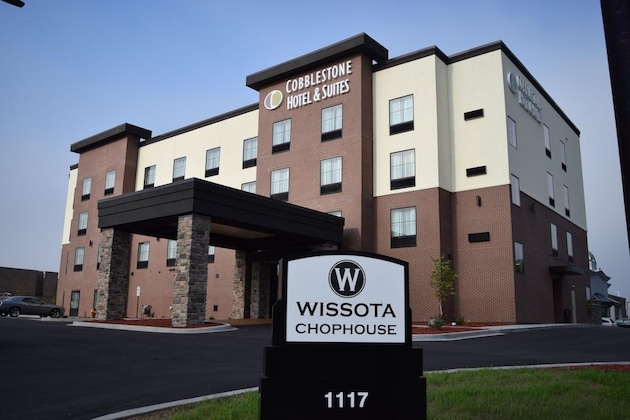 Gallery - Cobblestone Hotel & Suites – Stevens Point