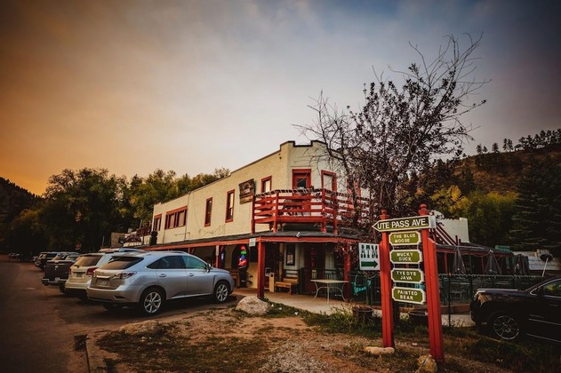 Gallery - The Outlook Lodge