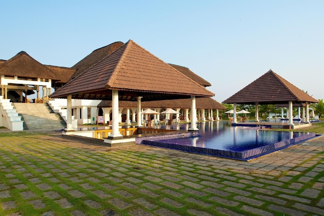 Gallery - Le Pondy Beach & Lake Resort