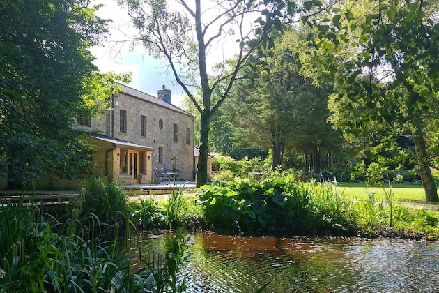 Gallery - Hipping Hall