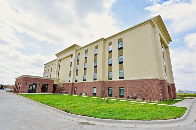 Gallery - Hampton Inn Kirksville