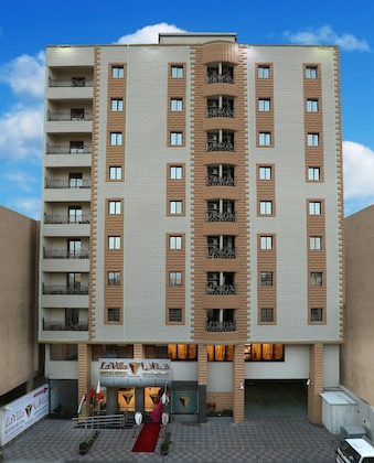Gallery - La Villa Suites Hotel