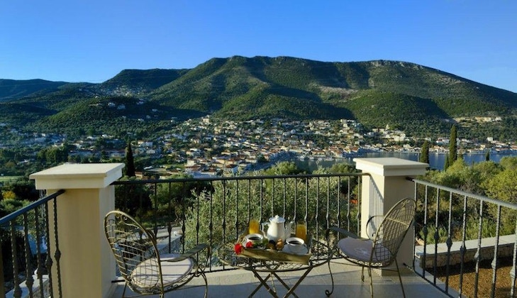 Gallery - Adastra Ithaca Luxury Suites