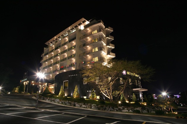 Gallery - Ritz Plaza Hotel