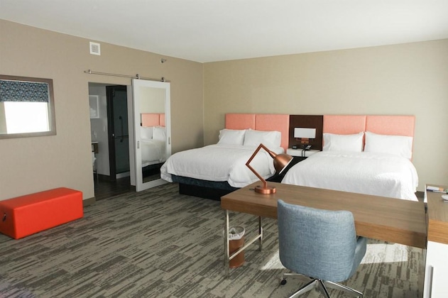 Gallery - Hampton Inn & Suites Lafayette Medical Center