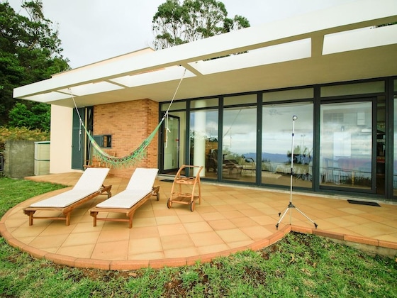 Gallery - Cottage Ocean View By Analodges