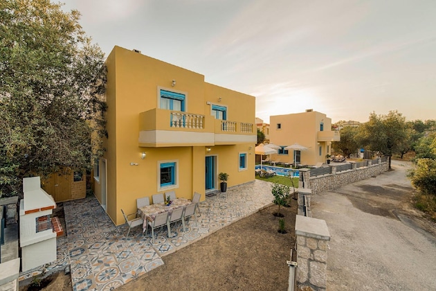 Gallery - Lindos Luxury Retro Villas