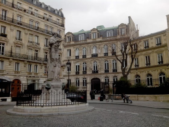 Gallery - Celeste Hotel Paris Batignolles