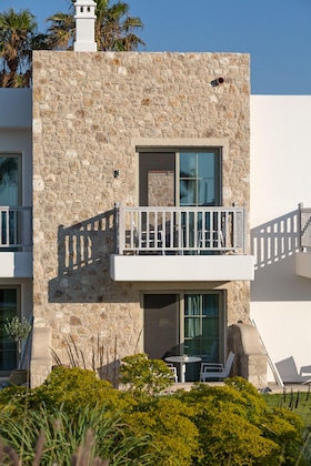 Gallery - White Pearls Luxury Suites - Adults Only