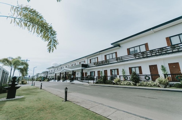 Gallery - The Mansion