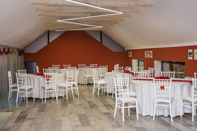 Gallery - Rodizio Hill Resort